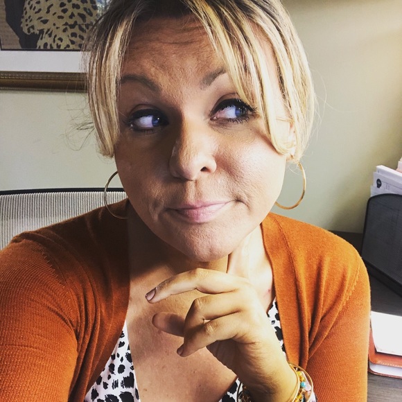 Meet your Posher, Cristal - Picture 3 of 8